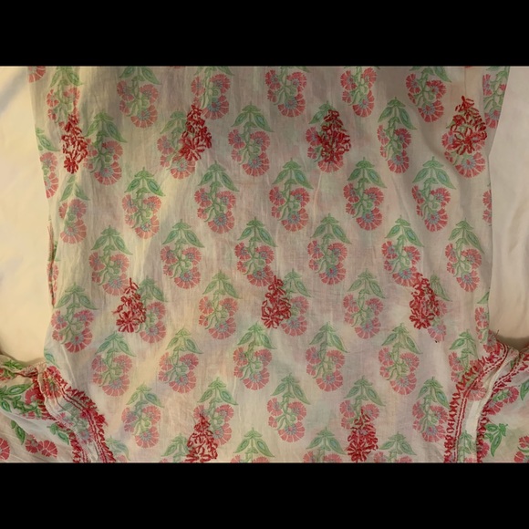 Adorable Mary Marshmallow fine cotton tunic with detailed embroidery. - Picture 14 of 14